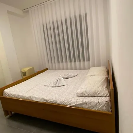 Hasarooms Konukevi Dıraç
